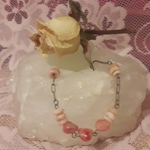 Vtg faux stone/rock plastic necklace